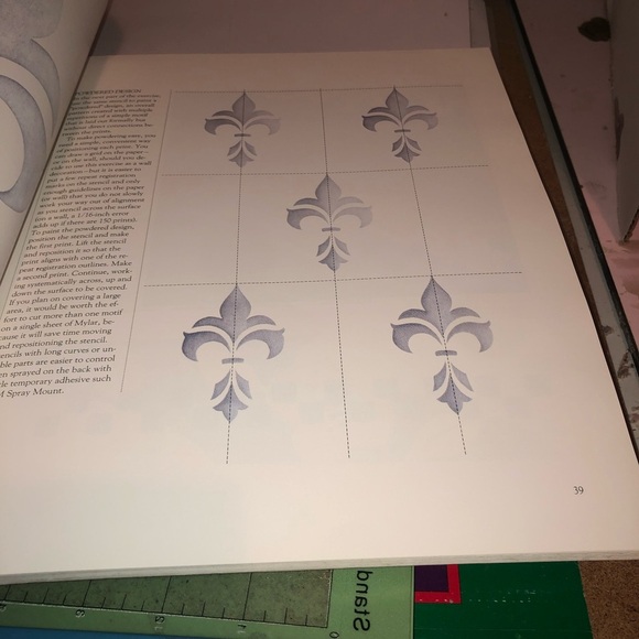 Stencilling: A Harrowsmith Guide By Sandra Buckingham - book is like new - Picture 6 of 9